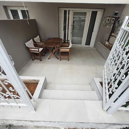 New Apartment ,50M From The Sea At Nea Irakleia. 外观 照片